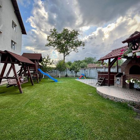 La Mateo Hotel Călimăneşti Eksteriør billede